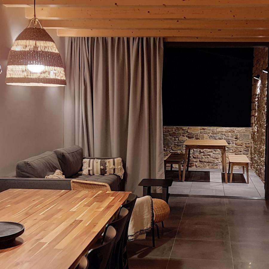 Villa Corral De L'Esquirol à Basturs Extérieur photo